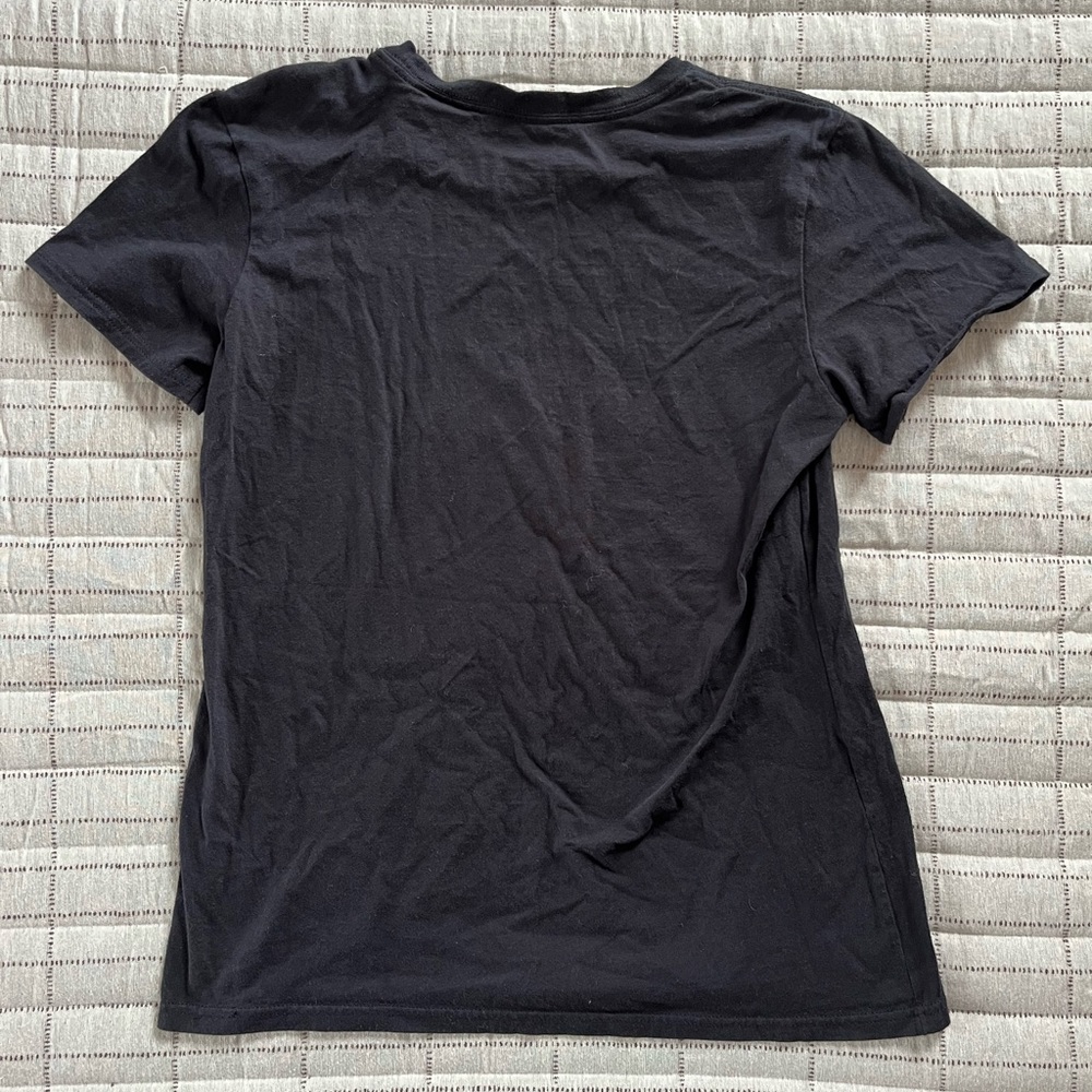 Adidas Women’s (M) Pittsburgh Penguins T-shirt - Picture 2 of 2